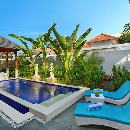 Holl Villa Legian Esterno foto
