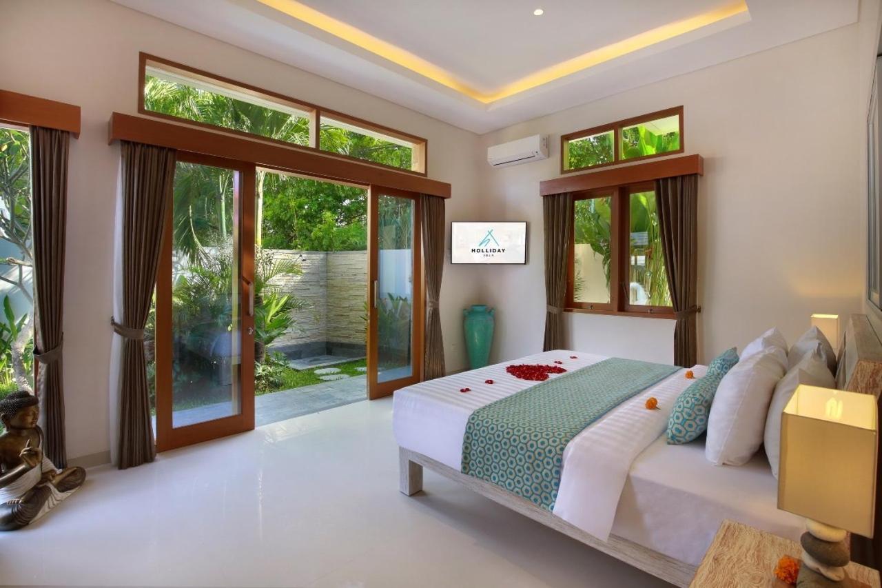 Holl Villa Legian Esterno foto
